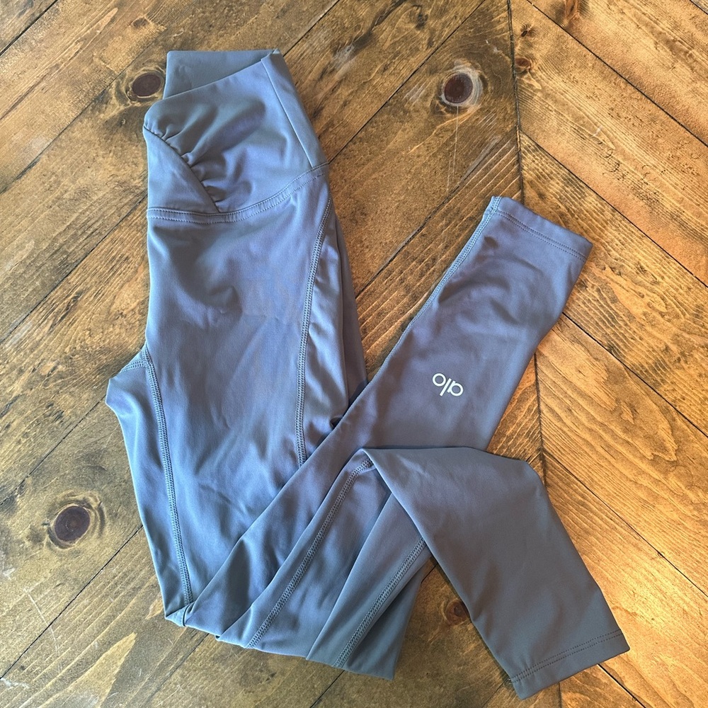 Alo Airlift Leggings NWOT